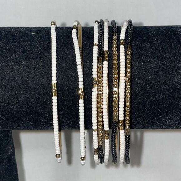 8 Beaded Bangle Bracelets - Picture 1 of 3